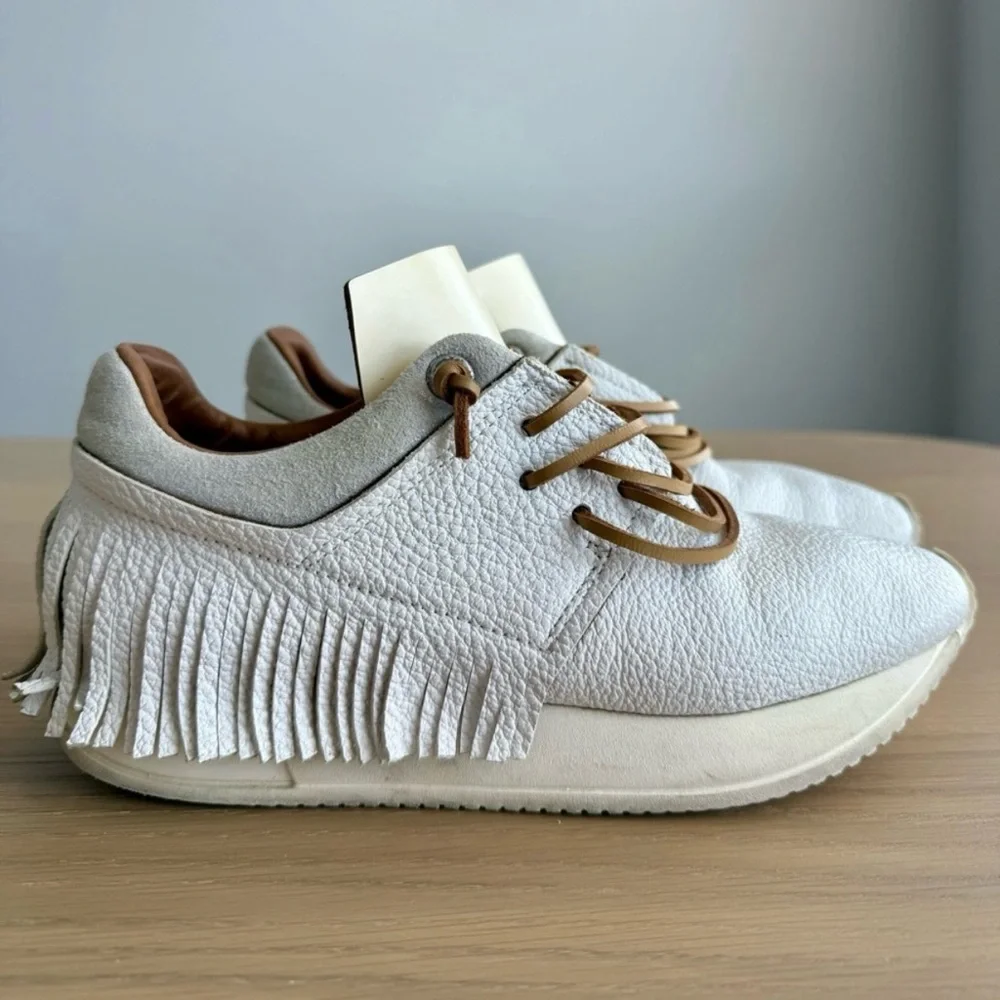 ❤️EsseUtEsse Fringe Sneakers Size 36❤️